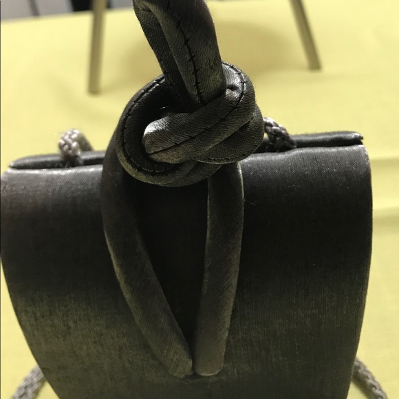 La Regale shiny grey vintage clutch - Picture 3 of 8